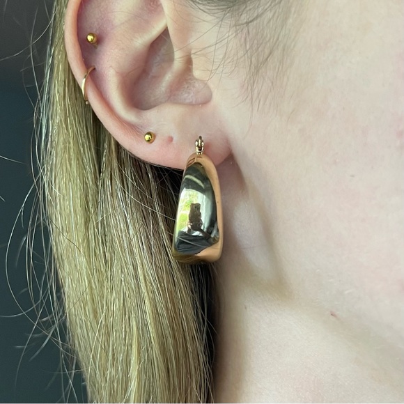 Large Gold Hoop Earrings - Picture 1 of 2